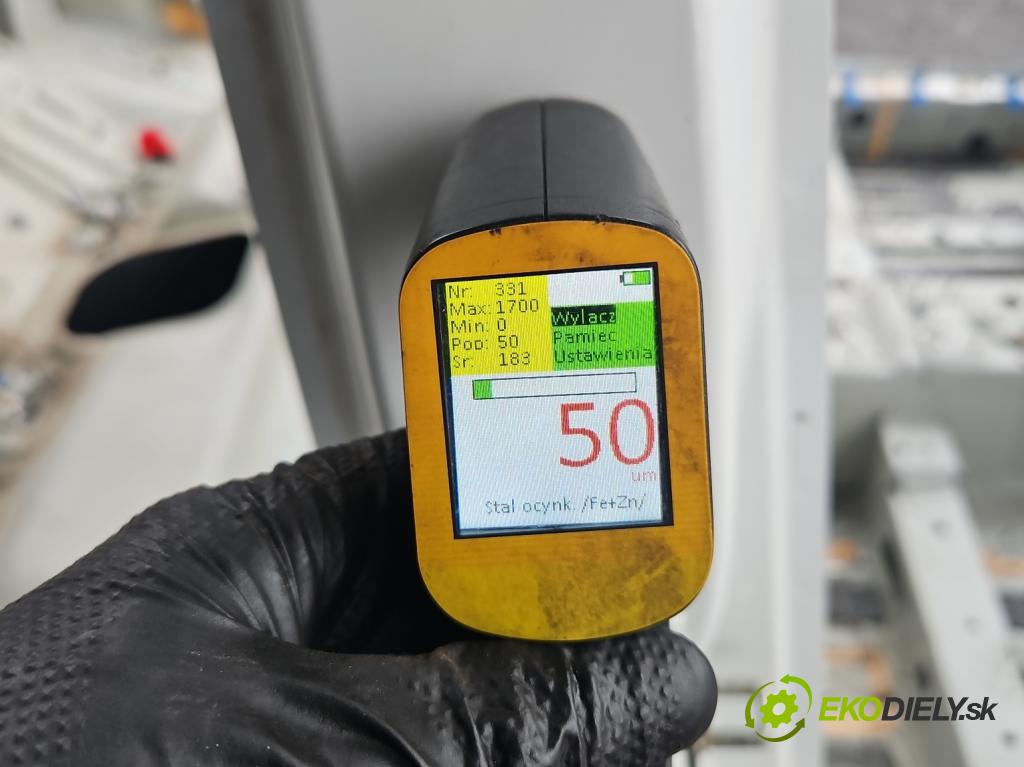 Peugeot 3008 II 2016-2023 1.6 T 300 hp automatic 221 kW 1598 cm3 5- práh pravý  (Karoserie ostatní)