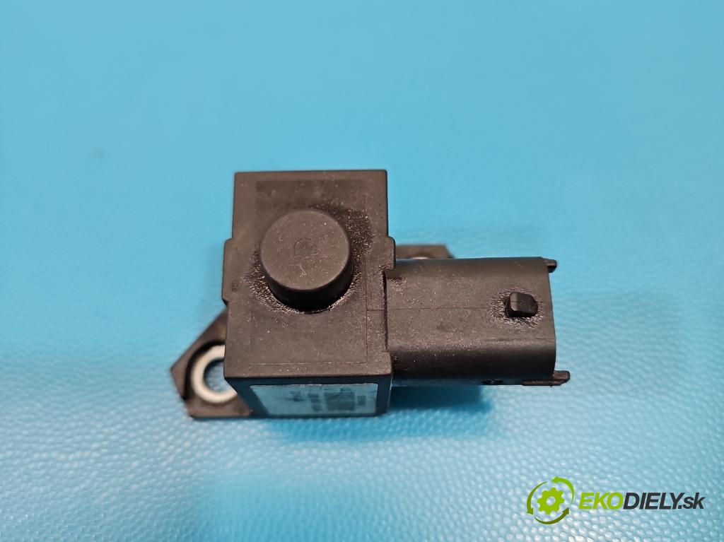 Alfa romeo Gt 2.0 16V 166 HP manual 122 kW 1970 cm3 3- snímač tlak: palivo 2704210028 (Snímač)