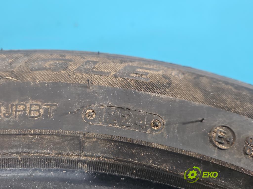 Peugeot 3008 II 2016-2023 1.6 T 300 hp automatic 221 kW 1598 cm3 5- pneumatiky: zimní para