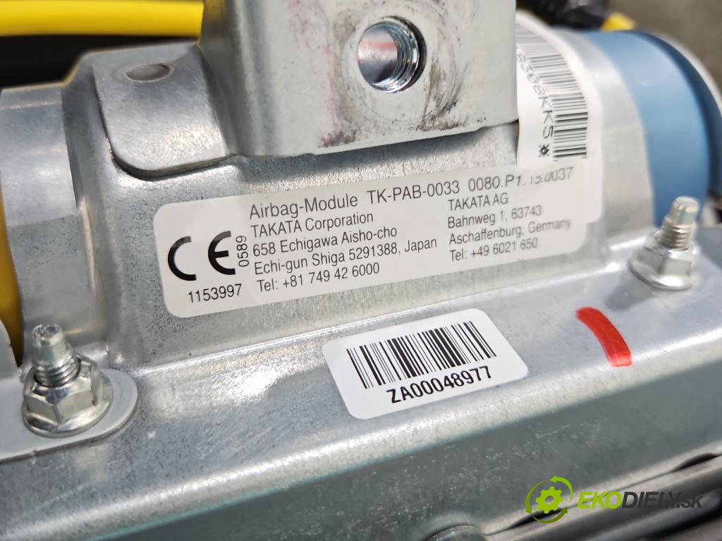 Toyota Corolla E15 2007-2014 1.6 vvti 124 hp manual 91 kW 1598 cm3 4- kokpit,přistrojova deska