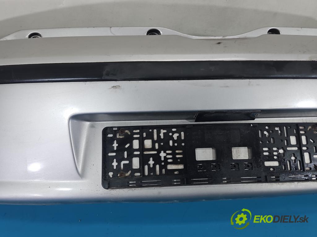 Fiat Punto II 1999-2010 1.2 8V 60 HP manual 44 kW 1242 cm3 3- nárazník zadné  (Kľučka dverí ostatné)