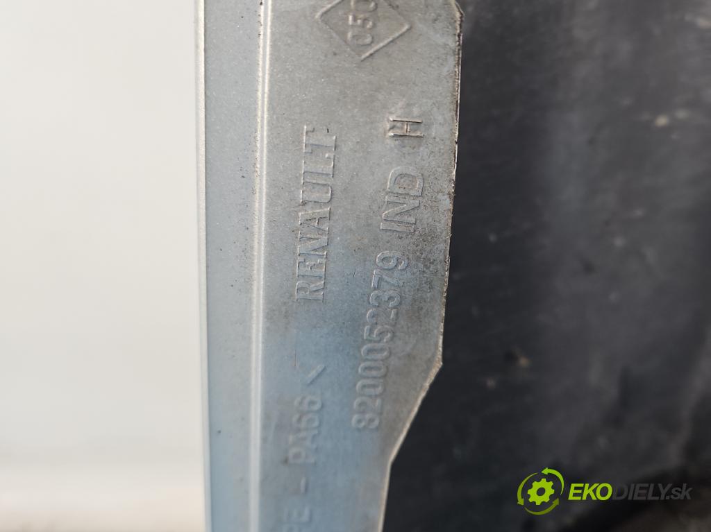 Renault Clio II 1998-2012 1.2 16v 75 hp manual 55 kW 1149 cm3 5- blatnik přední levý  (Levý přední blatník)
