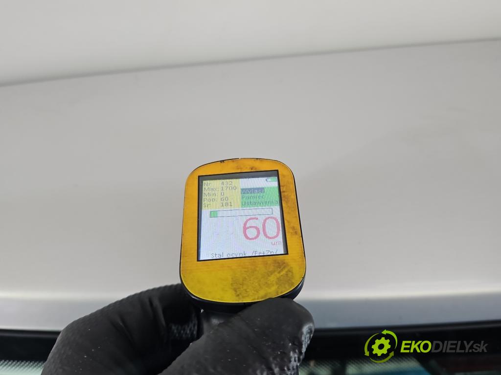 Vw Passat B5 1995-2005 1.8 T 150 hp manual 110 kW 1781 cm3 5- zadní kufrové dveře  (Zadní kapota (kufr))