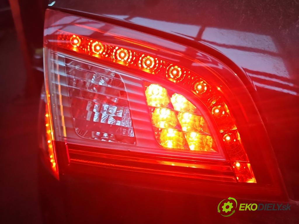Peugeot 508 I 2010-2018 1.6 thp 156 HP automatic 115 kW 1598 cm3 5- svetlo / reflektor zadné ľavé 9686780580 (Kľučka dverí ostatné)