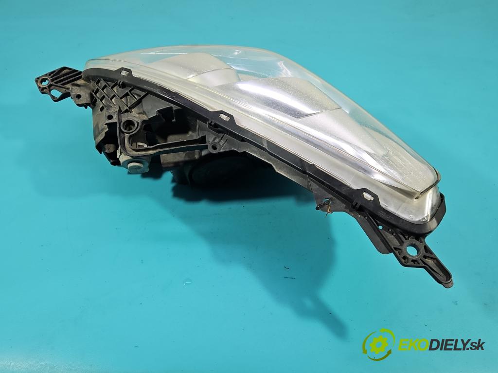 Peugeot 508 I 2010-2018 1.6 thp 156 HP automatic 115 kW 1598 cm3 5- Reflektor: pravý 9687580580 (Svetlo predné pravé)