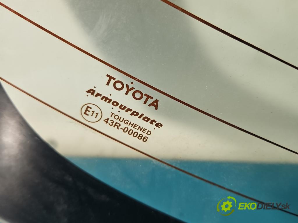 Toyota Corolla E15 2007-2014 1.6 vvti 124 hp manual 91 kW 1598 cm3 4- sklo zadní  (Zadní sklo)