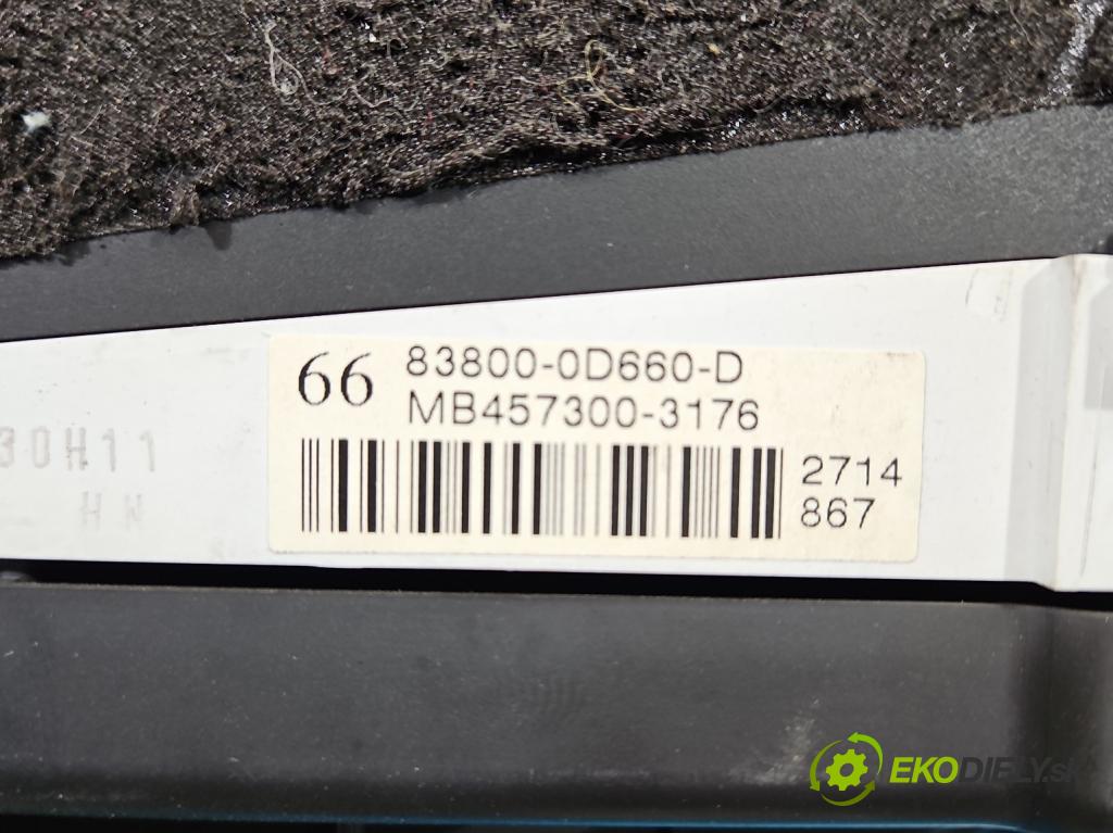 Toyota Yaris II 2005-2011 1.3 vvti 87 HP manual 64 kW 1298 cm3 5- prístrojovka/ budíky 83800-0D660 (Prístrojová doska)