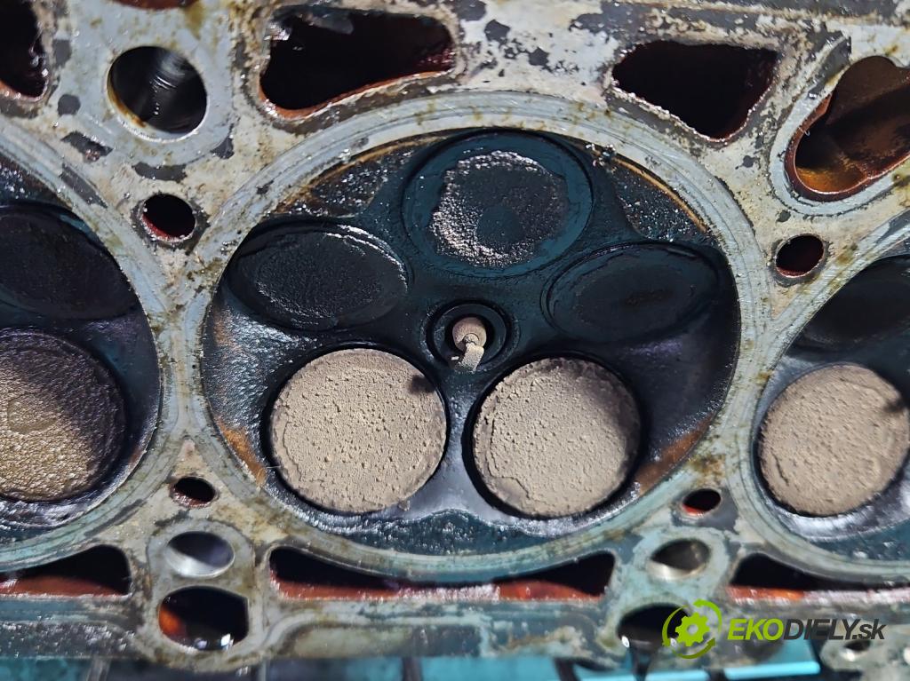Vw Passat B5 1995-2005 1.8 T 150 HP manual 110 kW 1781 cm3 5- Hlava: motora 058103373A