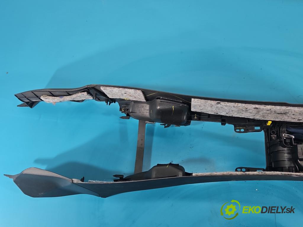 Toyota Corolla E15 2007-2014 1.6 vvti 124hp manual 91 kW 1598 cm3 4- operadlo 58910-02080 (Lakťová opierka)