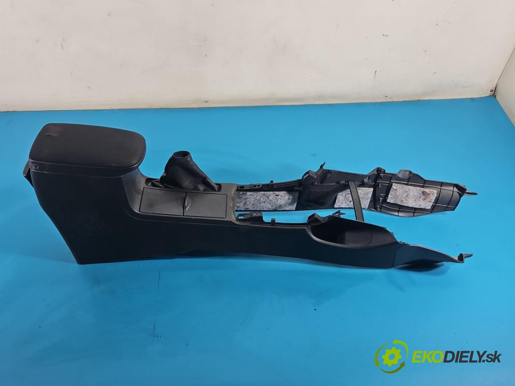 Toyota Corolla E15 2007-2014 1.6 vvti 124hp manual 91 kW 1598 cm3 4- operadlo 58910-02080 (Lakťová opierka)