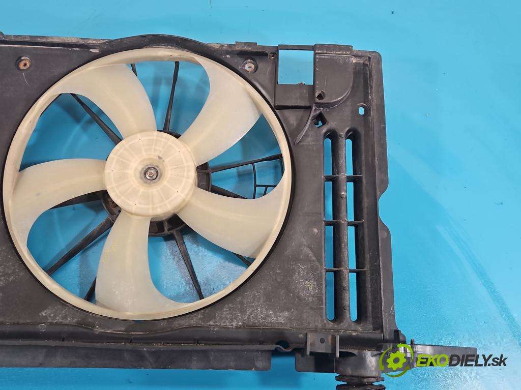 Toyota Corolla E15 2007-2014 1.6 vvti 124 hp manual 91 kW 1598 cm3 4- ventilátor chladič