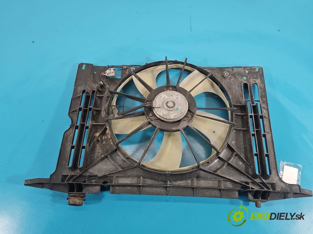 Toyota Corolla E15 2007-2014 1.6 vvti 124 hp manual 91 kW 1598 cm3 4- ventilátor chladič