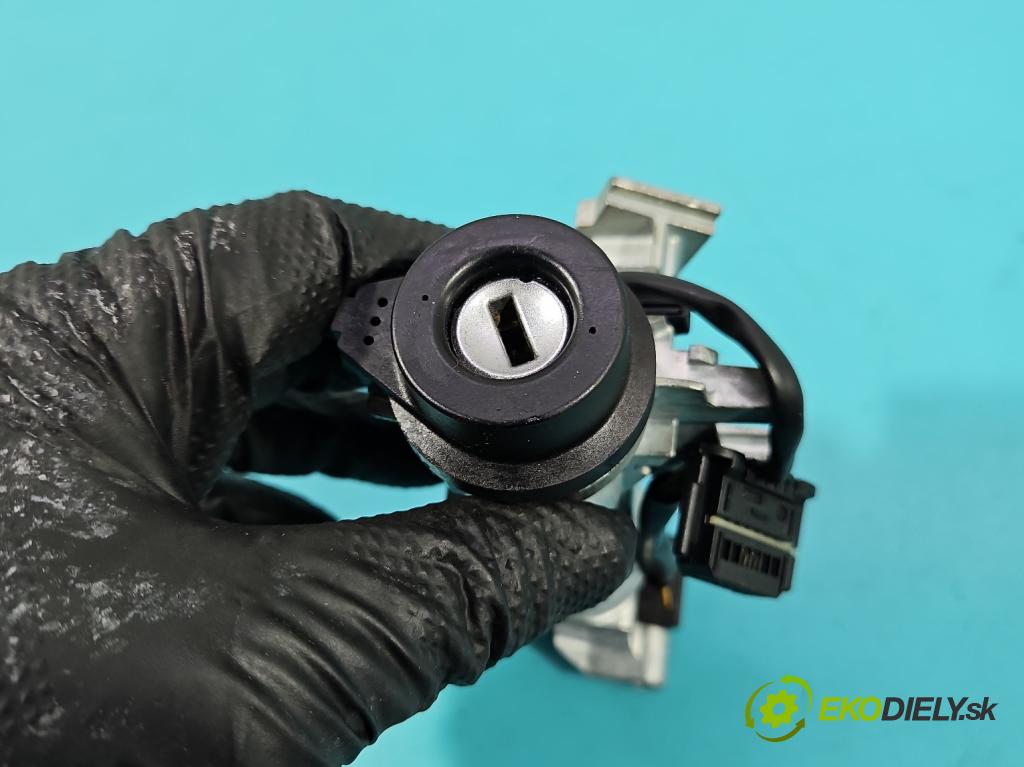 Audi A3 8P 2003-2012 1.9 TDI 105 HP manual 77 kW 1896 cm3 5- Spínačka 1K0905851B (Spínacia skrinka)