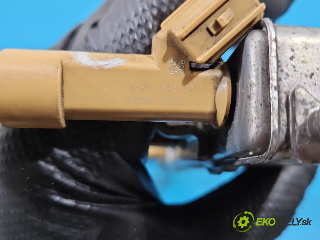 Toyota Corolla E15 2007-2014 1.6 vvti 124hp manual 91 kW 1598 cm3 4- vstrek 23250-37010 (Vstrekovač paliva)