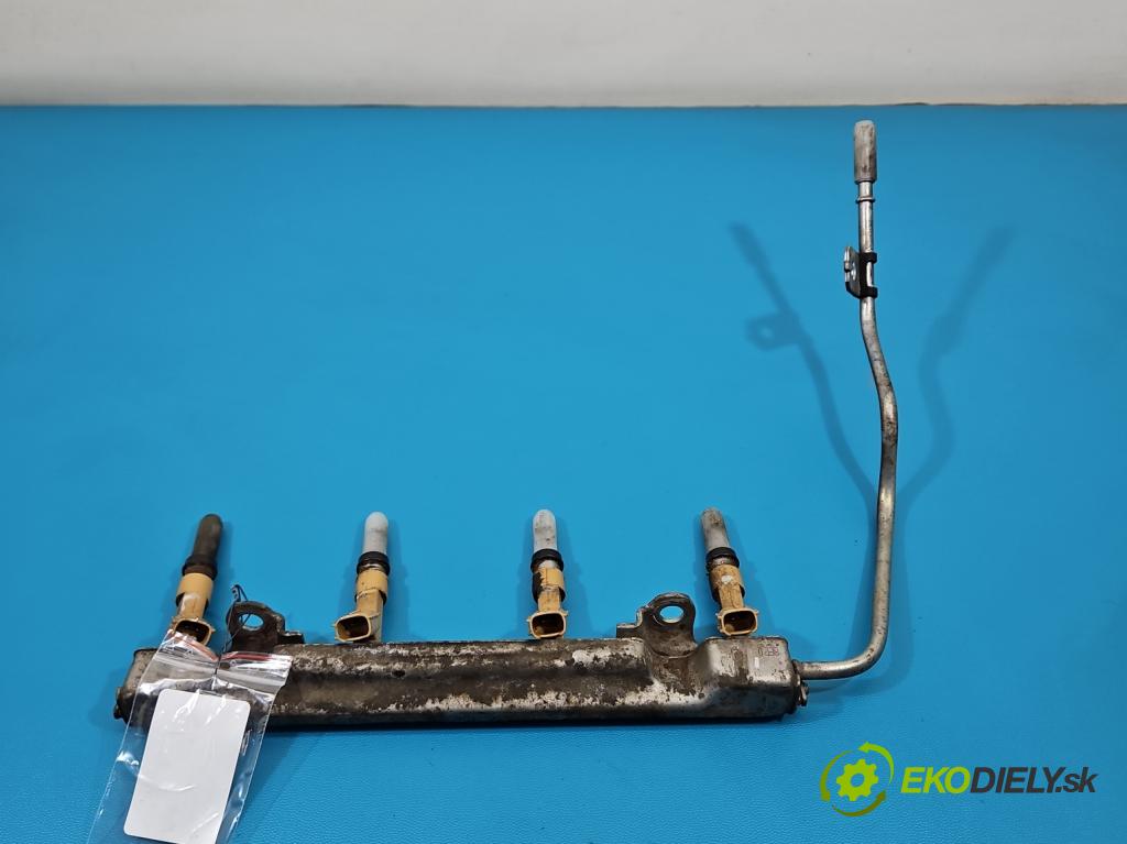 Toyota Corolla E15 2007-2014 1.6 vvti 124hp manual 91 kW 1598 cm3 4- vstrek 23250-37010 (Vstrekovač paliva)