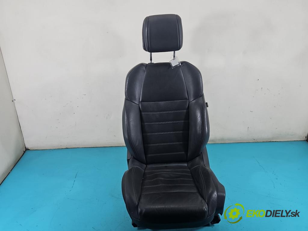 Peugeot 508 I 2010-2018 1.6 thp 156 HP automatic 115 kW 1598 cm3 5- Sedačka ľavý  (Sedadlo)