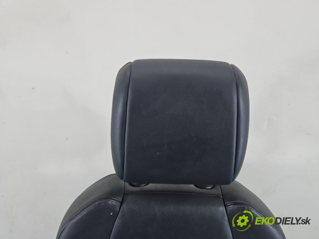 Peugeot 508 I 2010-2018 1.6 thp 156 HP automatic 115 kW 1598 cm3 5- Sedačka pravý  (Sedadlo)