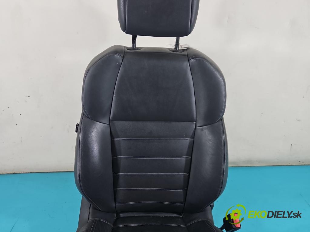 Peugeot 508 I 2010-2018 1.6 thp 156 HP automatic 115 kW 1598 cm3 5- Sedačka pravý  (Sedadlo)