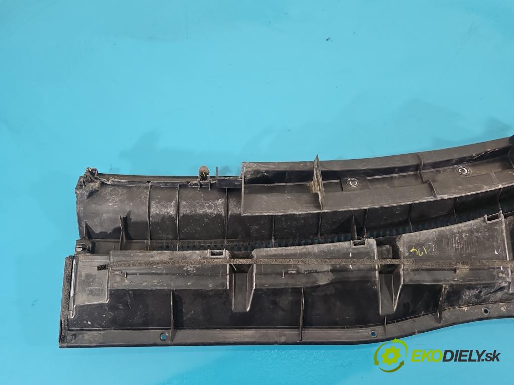 Toyota Corolla E15 2007-2014 1.6 vvti 124hp manual 91 kW 1598 cm3 4- torpédo 55783-02070 (Torpédo (plast pod čelným sklom))