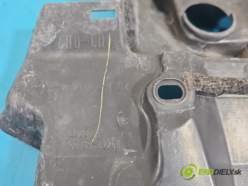 Toyota Corolla E15 2007-2014 1.6 vvti 124hp manual 91 kW 1598 cm3 4- torpédo 55783-02070 (Torpédo (plast pod čelným sklom))