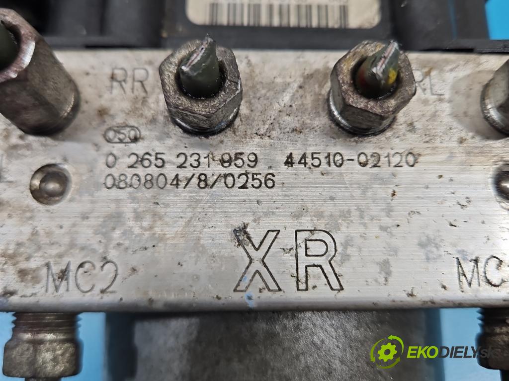 Toyota Corolla E15 2007-2014 1.6 vvti 124hp manual 91 kW 1598 cm3 4- čerpadlo abs 0265800527 (Pumpa ABS)