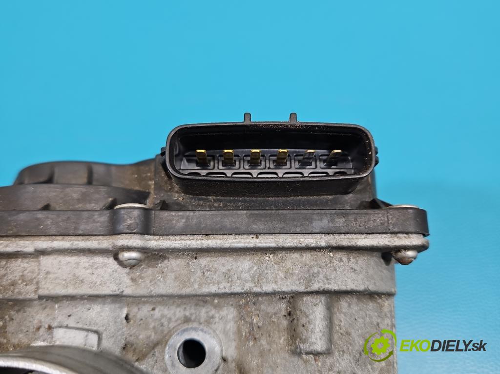 Toyota Corolla E15 2007-2014 1.6 vvti 124hp manual 91 kW 1598 cm3 4- klapka 22030-37010 (Škrtiaca klapka)