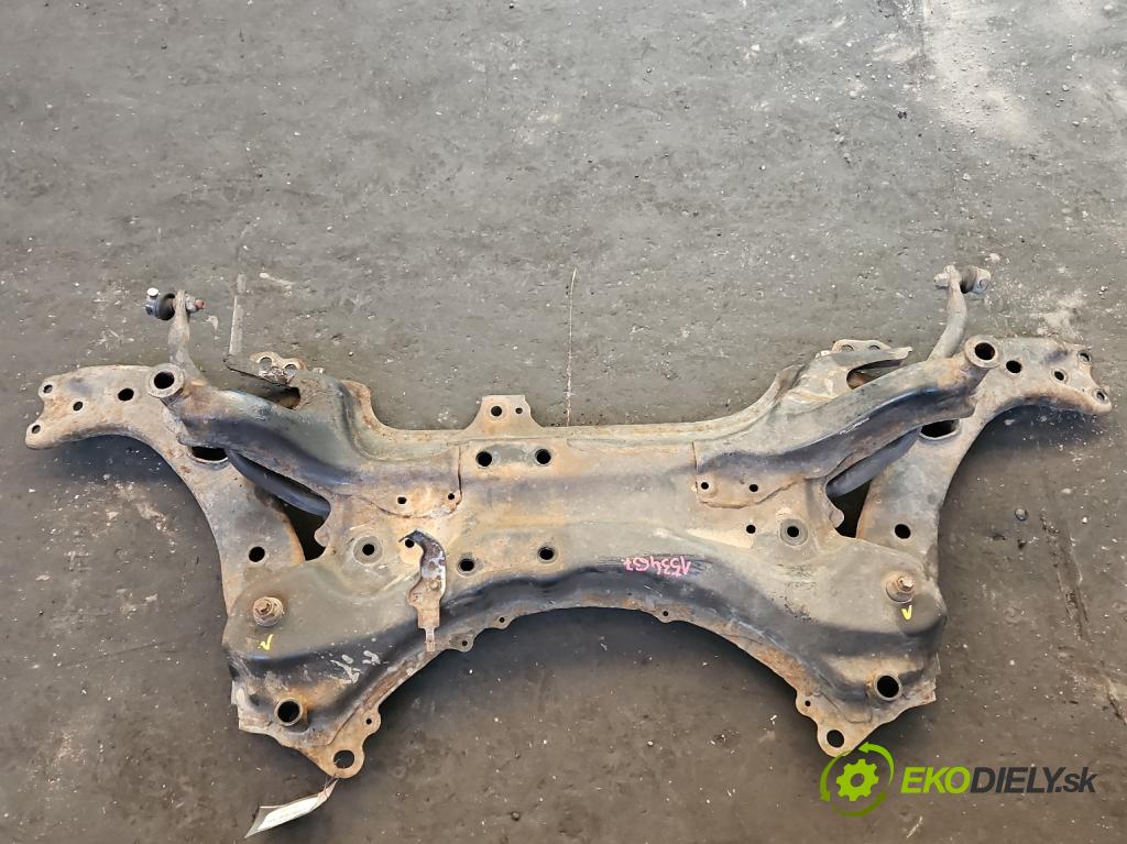 Toyota Corolla E15 2007-2014 1.6 vvti 124hp manual 91 kW 1598 cm3 4- výstuha motora 