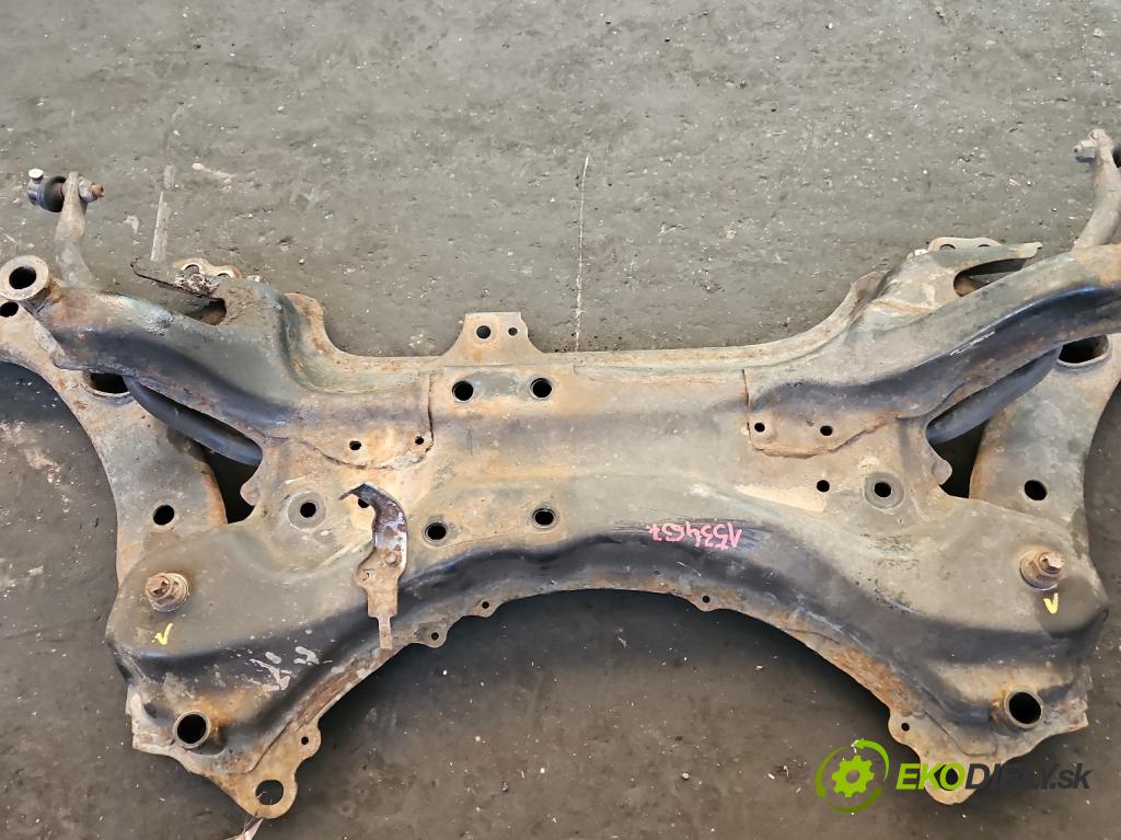 Toyota Corolla E15 2007-2014 1.6 vvti 124hp manual 91 kW 1598 cm3 4- výstuha motora
