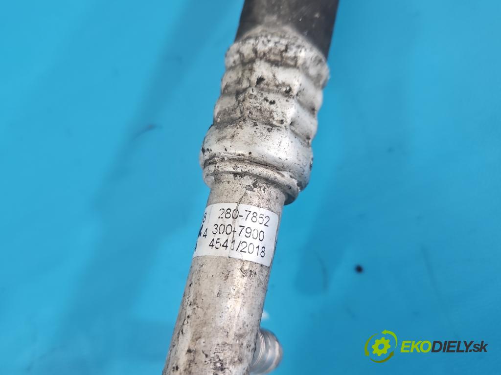 Opel Movano III 2010-2022 2.3 cdti 170 HP manual 125 kW 2299 cm3 2- rúrka klimatizácie 4455023366466AA