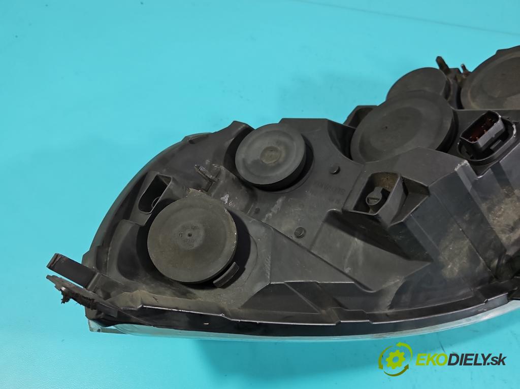 Opel Movano III 2010-2022 2.3 cdti 170 HP manual 125 kW 2299 cm3 2- Reflektor: pravý 260108402R (Svetlo predné pravé)