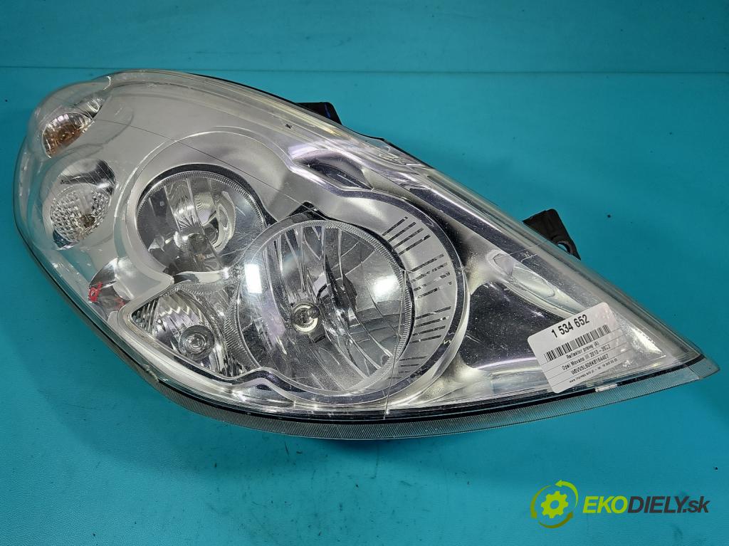 Opel Movano III 2010-2022 2.3 cdti 170 HP manual 125 kW 2299 cm3 2- Reflektor: pravý 260108402R (Svetlo predné pravé)