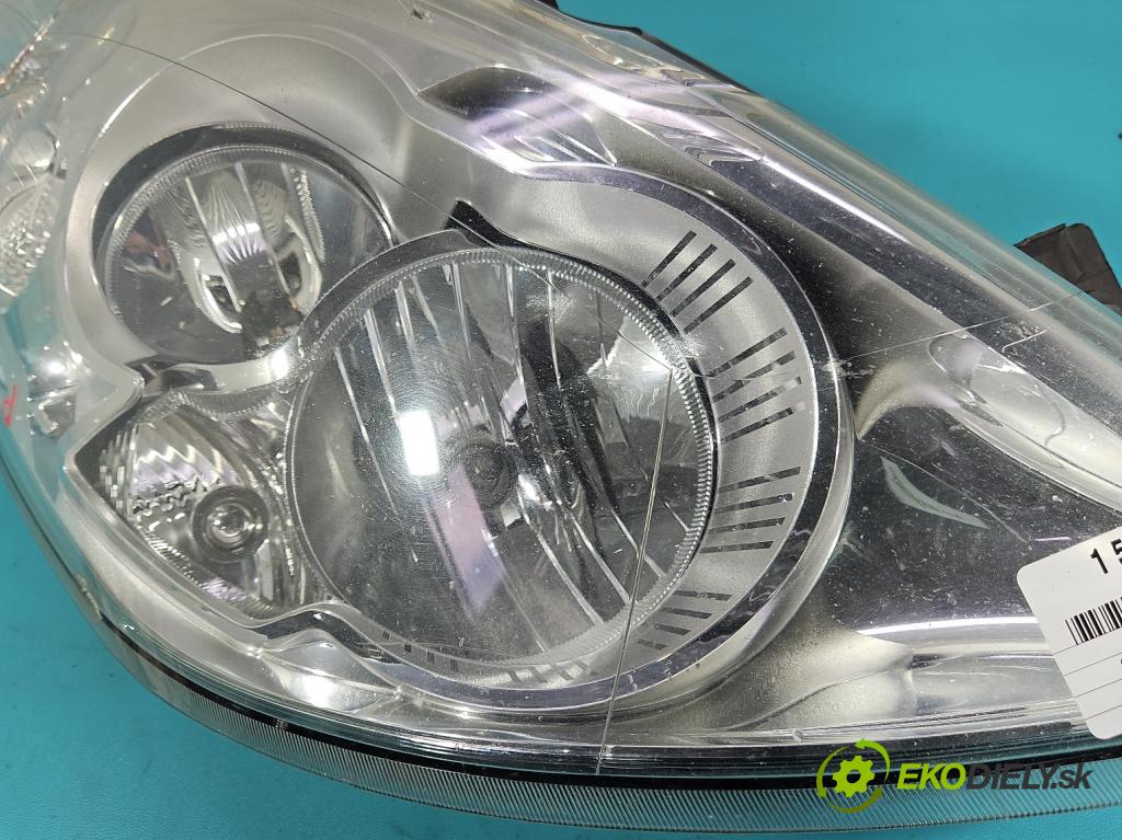 Opel Movano III 2010-2022 2.3 cdti 170 HP manual 125 kW 2299 cm3 2- Reflektor: pravý 260108402R (Svetlo predné pravé)