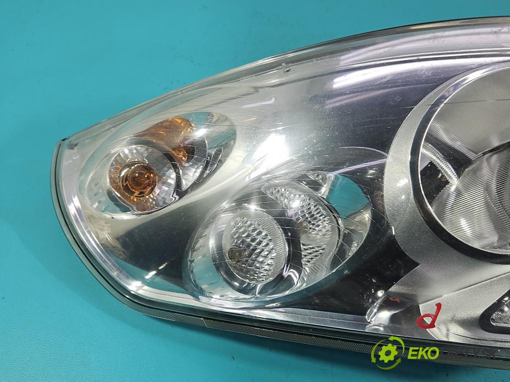 Opel Movano III 2010-2022 2.3 cdti 170 HP manual 125 kW 2299 cm3 2- Reflektor: pravý 260108402R (Svetlo predné pravé)