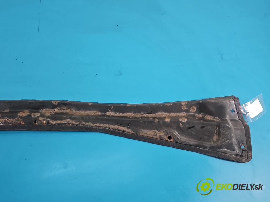 Opel Movano III 2010-2022 2.3 cdti 170 HP manual 125 kW 2299 cm3 2- torpédo  (Torpédo (plast pod čelným sklom))