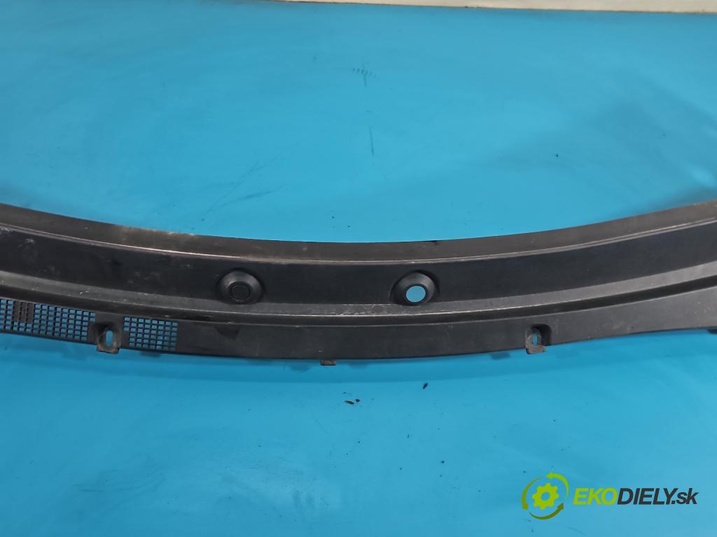 Opel Movano III 2010-2022 2.3 cdti 170 hp manual 125 kW 2299 cm3 2- torpédo 668100009R (Plast pod čelním sklem)