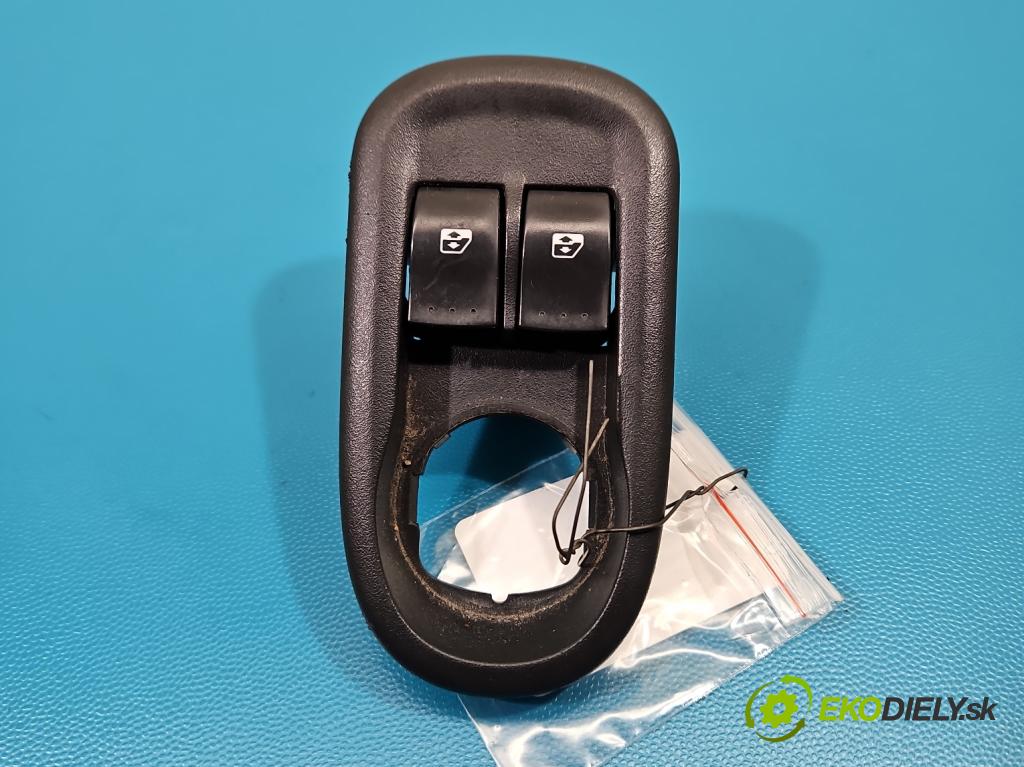 Opel Movano III 2010-2022 2.3 cdti 170 HP manual 125 kW 2299 cm3 2- prepínač okien spätných zrkadiel 8200637849