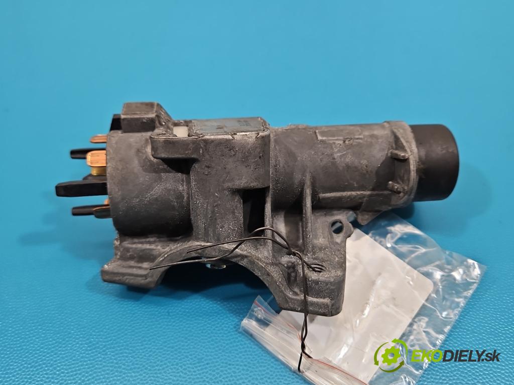 Seat Ibiza III 6L 2002-2008 1.4 TDI 80 HP manual 59 kW 1422 cm3 3- Spínačka 4B0905851C (Spínacia skrinka)