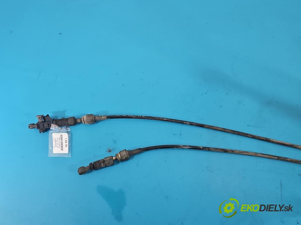 Fiat Punto II 1999-2010 1.2 8V 60 HP manual 44 kW 1242 cm3 3- Páka: Změny: stupeň,rýchlosť  (Rýchlostná páka (kulisa))