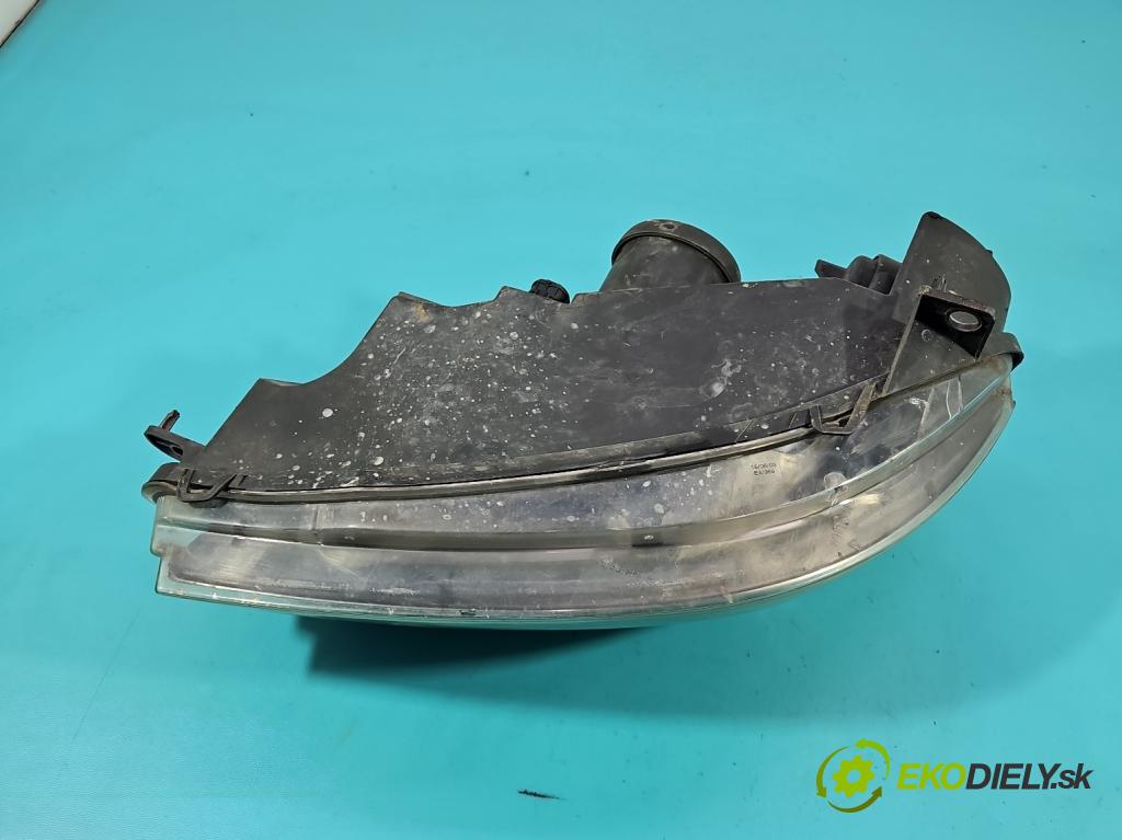 Fiat Punto II 1999-2010 1.2 8V 60 HP manual 44 kW 1242 cm3 3- Reflektor: pravý  (Svetlo predné pravé)