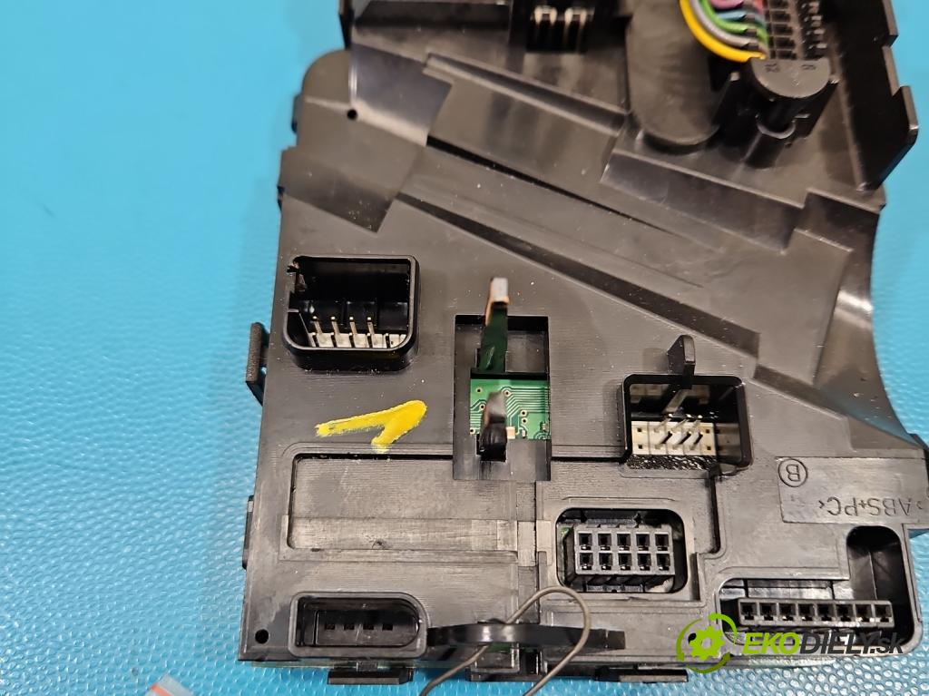 Vw Tiguan I 2007-2016 1.4 TSI 150 HP manual 110 kW 1399 cm3 5- riadiaca jednotka ostatné 1K0953549BN