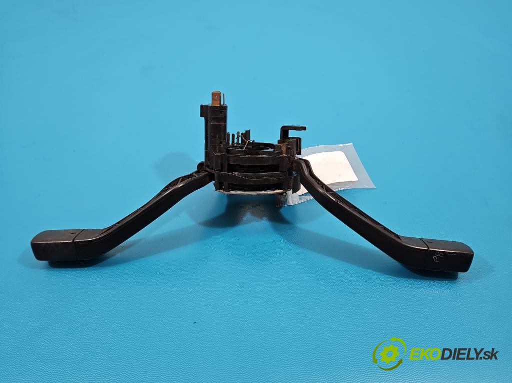 Vw Golf II 1983-1992 1.3 plyn: 54 HP manual 40 kW 1272 cm3 5- prepínač komplex:  (Prepínacie páčky pod volantom)