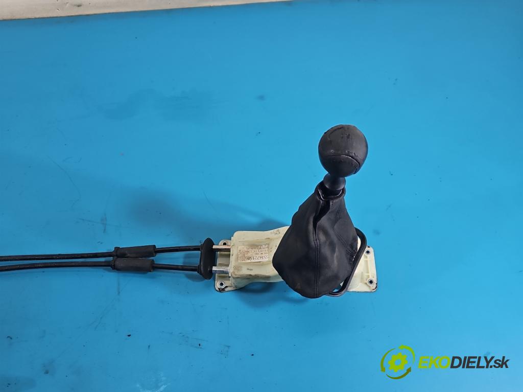 Alfa romeo 156 1.9 jtd 140 HP manual 103 kW 1910 cm3 4- Páka: Změny: stupeň,rýchlosť 553472150 (Rýchlostná páka (kulisa))