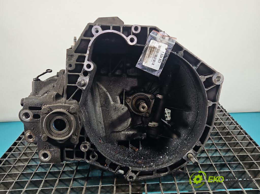 Alfa romeo 156 1.9 jtd 140 HP manual 103 kW 1910 cm3 4- prevodovka stupeň,rýchlosť manual 46433289