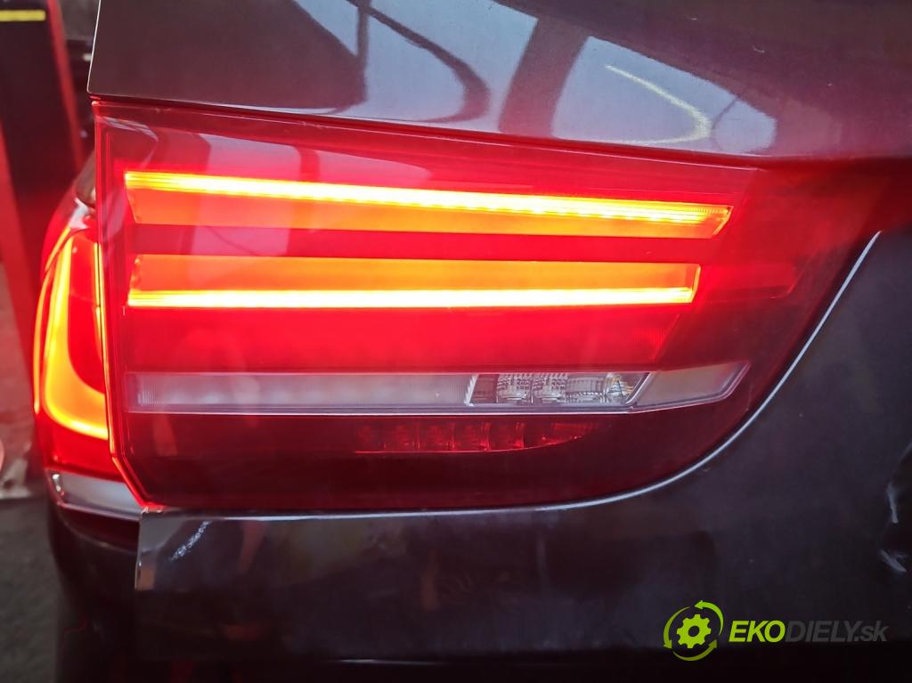 Bmw X5 F15 2013-2018 3.0d 258 HP automatic 190 kW 2993 cm3 5- svetlo / reflektor zadné ľavé 7301271 (Kľučka dverí ostatné)
