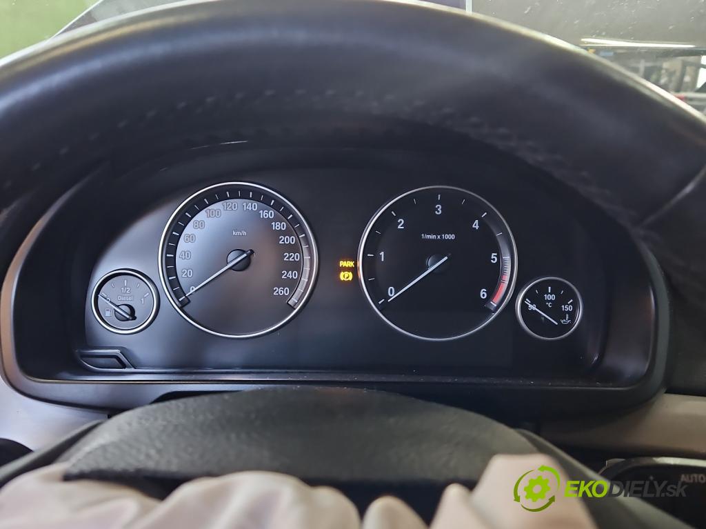 Bmw X5 F15 2013-2018 3.0d 258 HP automatic 190 kW 2993 cm3 5- prístrojovka/ budíky 9383488 (Prístrojová doska)