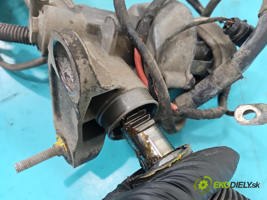 Vw Tiguan I 2007-2016 1.4 TSI 150 HP manual 110 kW 1399 cm3 5- Ozubené kolo: volant 5N1423050J