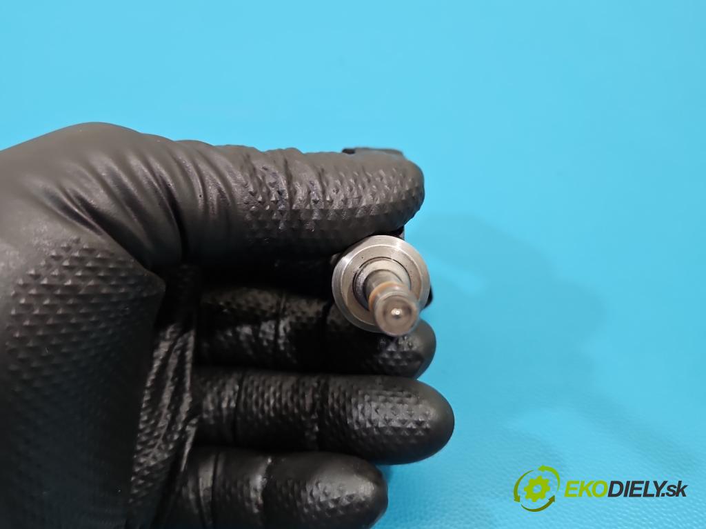 Vw Tiguan I 2007-2016 1.4 TSI 150 HP manual 110 kW 1399 cm3 5- vstrek 03C906036E (Vstrekovač paliva)