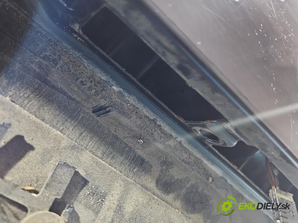 Audi A3 8P 2003-2012 1.9 TDI 105 hp manual 77 kW 1896 cm3 5- zadní kufrové dveře  (Zadní kapota (kufr))