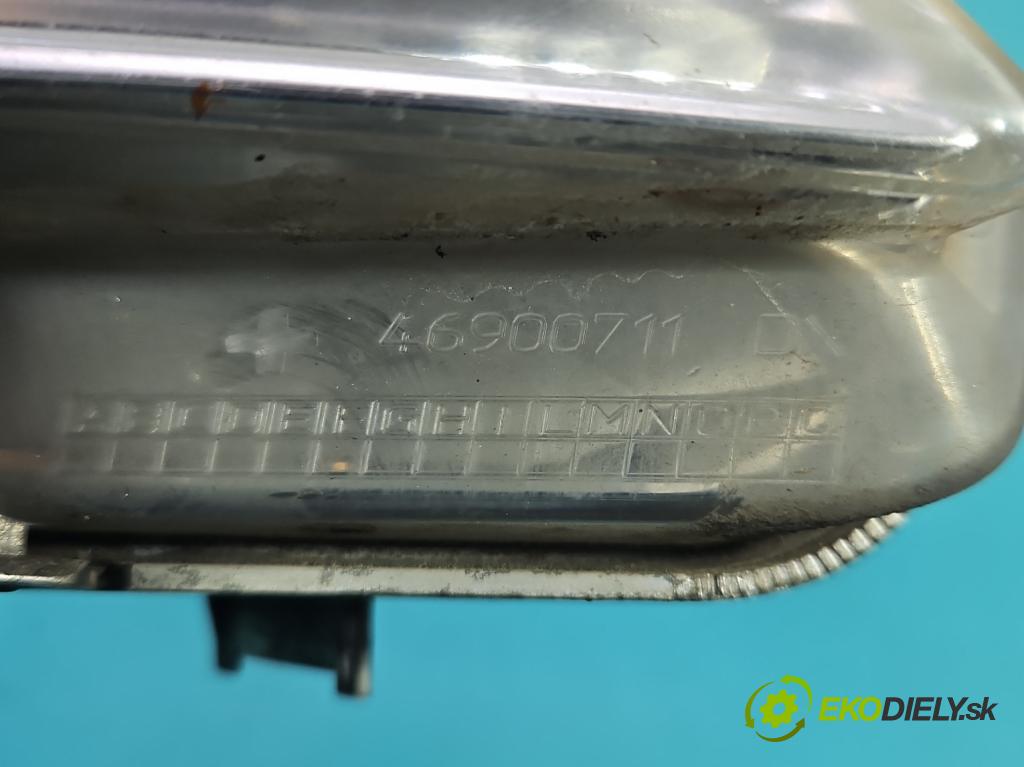Peugeot 508 I 2010-2018 1.6 thp 156 HP automatic 115 kW 1598 cm3 5- Halogen pravý 9670476180 (Kľučka dverí ostatné)
