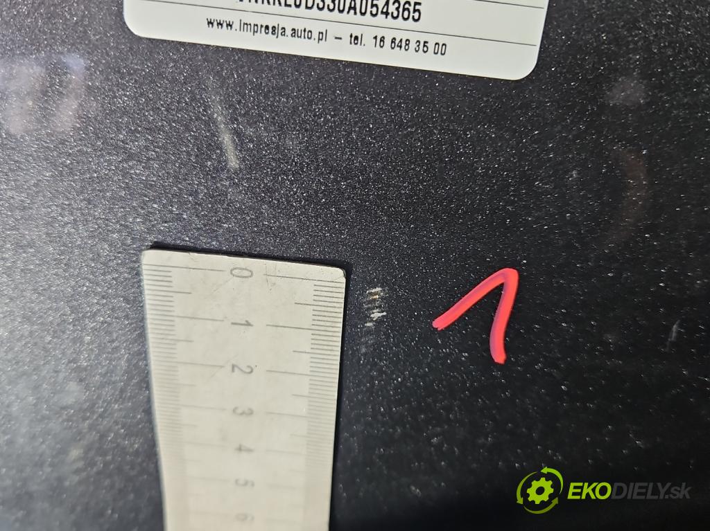 Toyota Yaris III 2011-2020 1.0 vvti 69KM manual 51 kW 998 cm3 5- dvere predné ľavé  (Kľučka dverí ostatné)